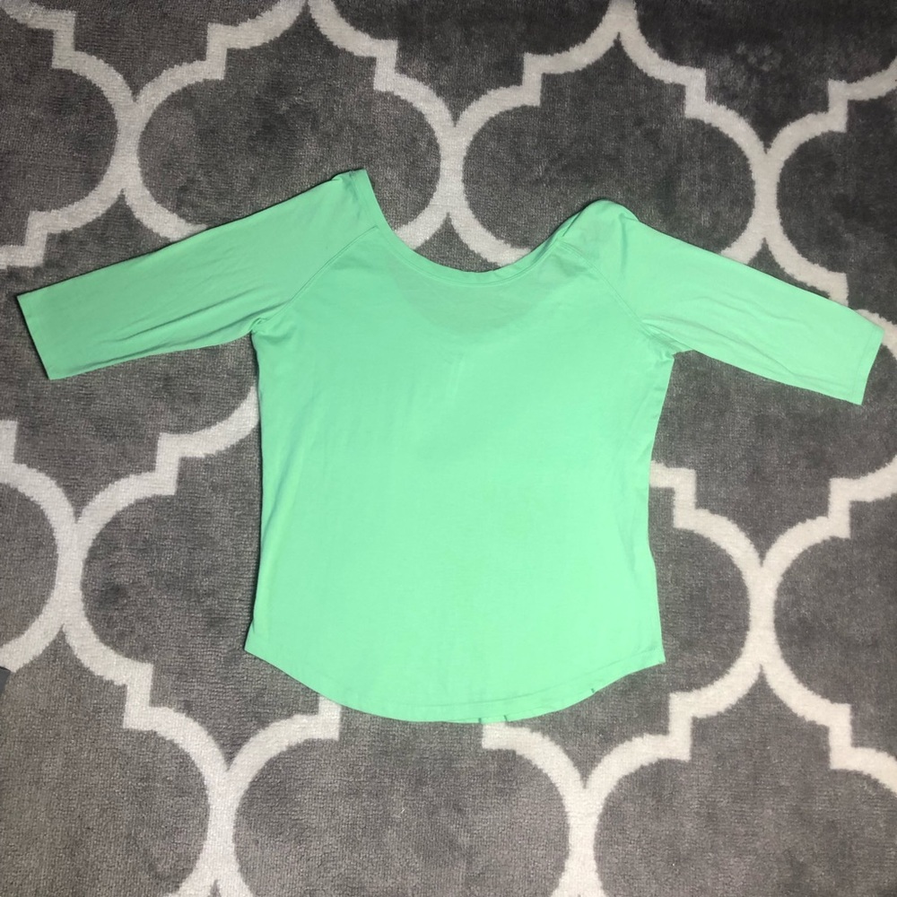 Fabletics Shirt Womens Small Green Athletic Workout Top